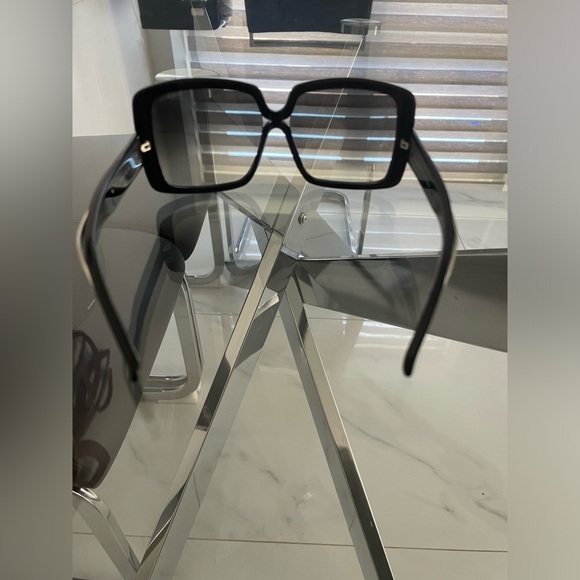 NINA RICCI SUNGLASSES - Picture 14 of 16